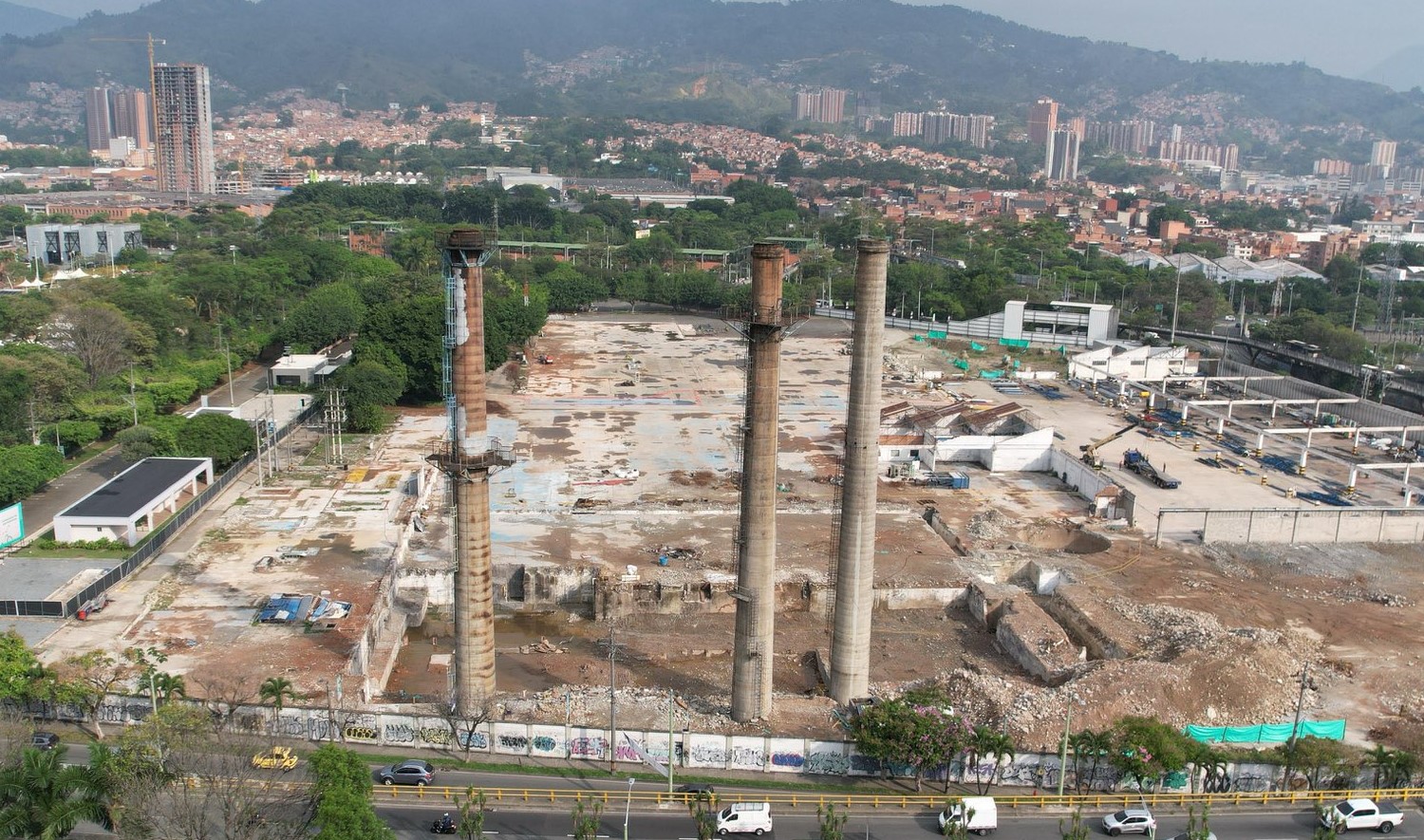 Envigado conservará las tres chimeneas de Peldar: Ministerio de Cultura aprueba reparación