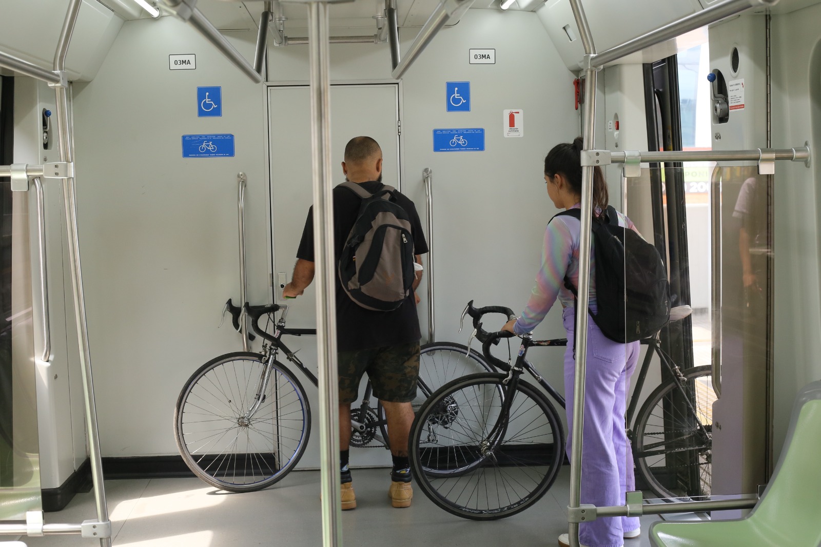 Metro movilizó a más de 17.000 pasajeros con sus bicicletas: te contamos qué debes hacer