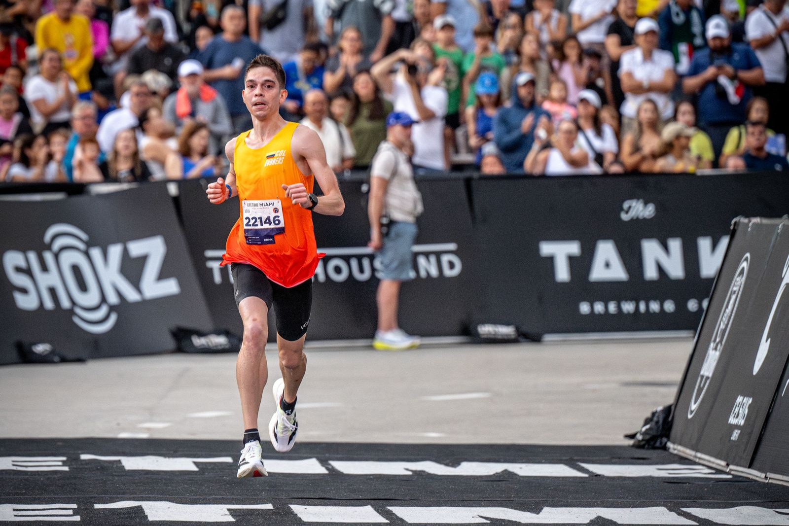 Joven de Envigado ganó la media Maratón de Miami, superando una enfermedad muscular