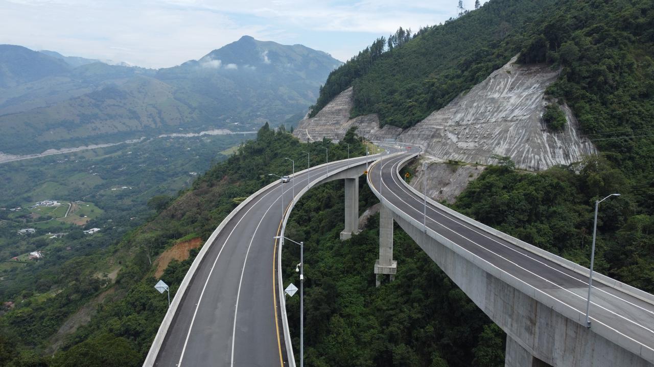 Medellín y el Suroeste antioqueño están más cerca: así es el nuevo tramo entre Amagá y Titiribí