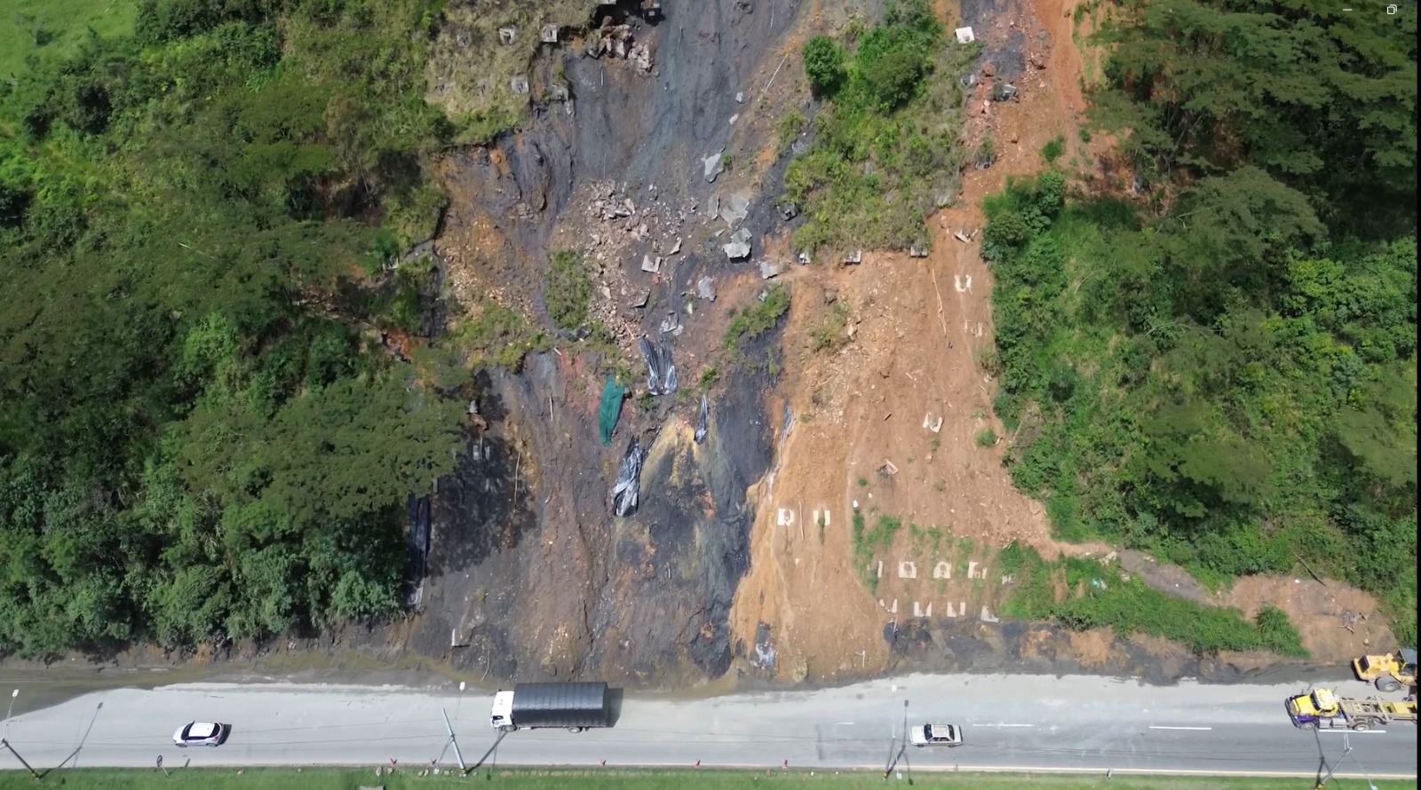 Anuncian cierres en la Variante a Caldas para realizar obras en punto crítico por deslizamiento