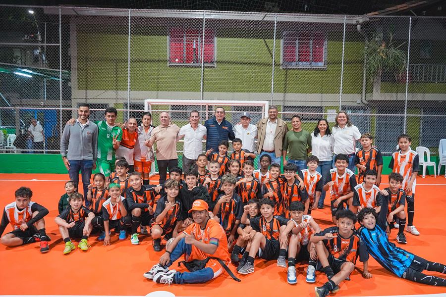 Otros tres barrios de Envigado ya disfrutan de espacios renovados para el deporte y recreación