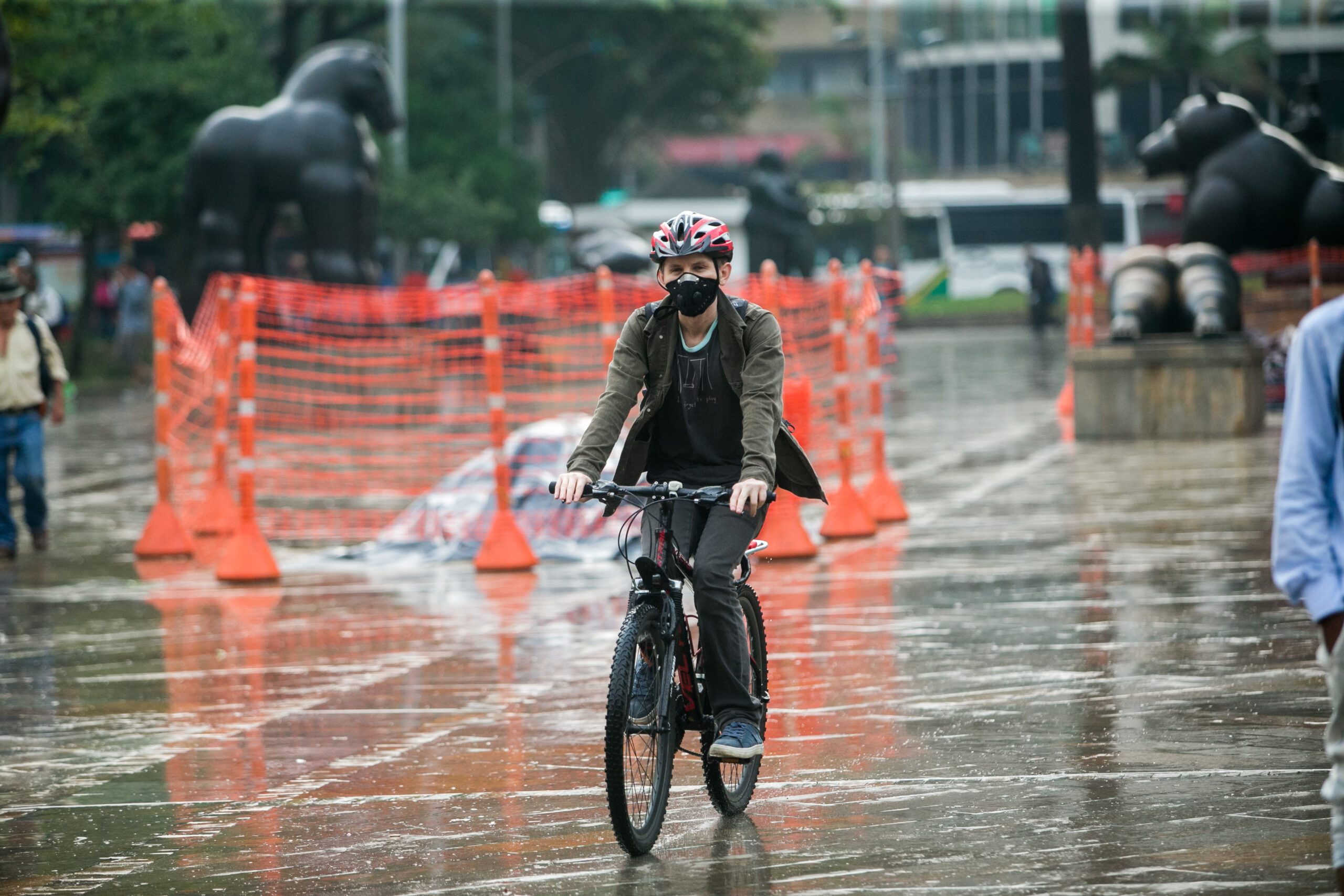 Mala calidad del aire provoca 17.000 muertes al año en Colombia: Medellín una de las ciudad más críticas