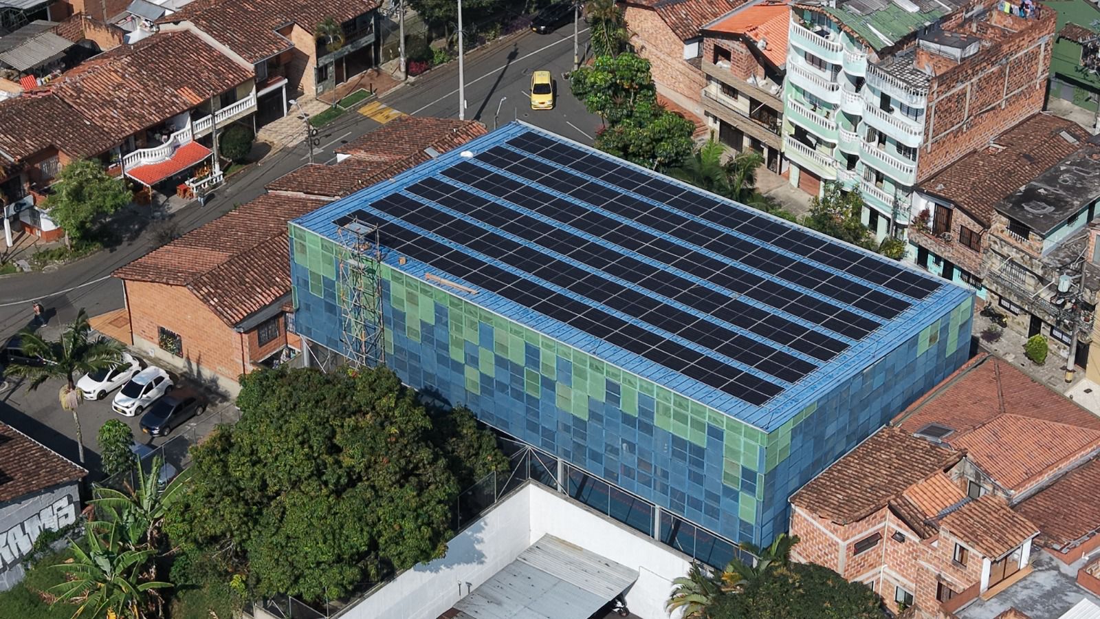 La apuesta de Itagüí por la transición energética: varios escenarios deportivos funcionan con paneles solares