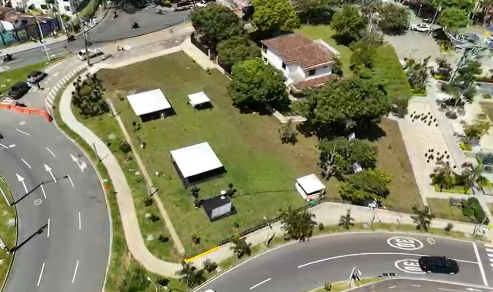 De talleres a espacio público: habitantes de Sabaneta disfrutarán del parque con 25 guayacanes