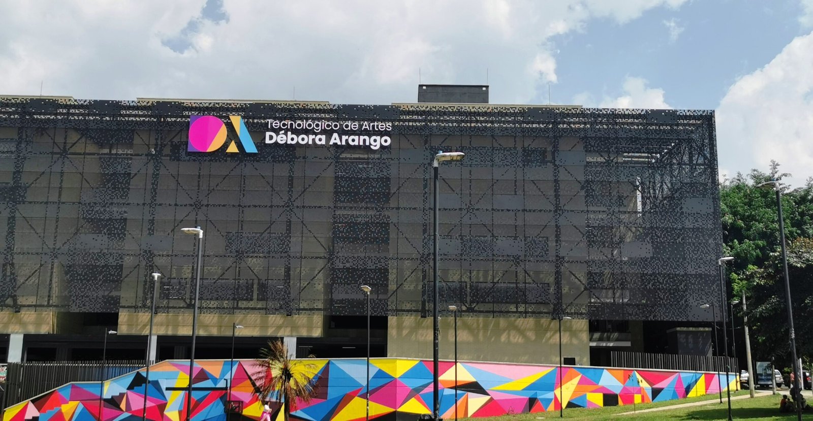 ¿Nuevo hurto cibernético en Envigado? Rector del Tecnológico Débora Arango denunció fraude por $657 millones